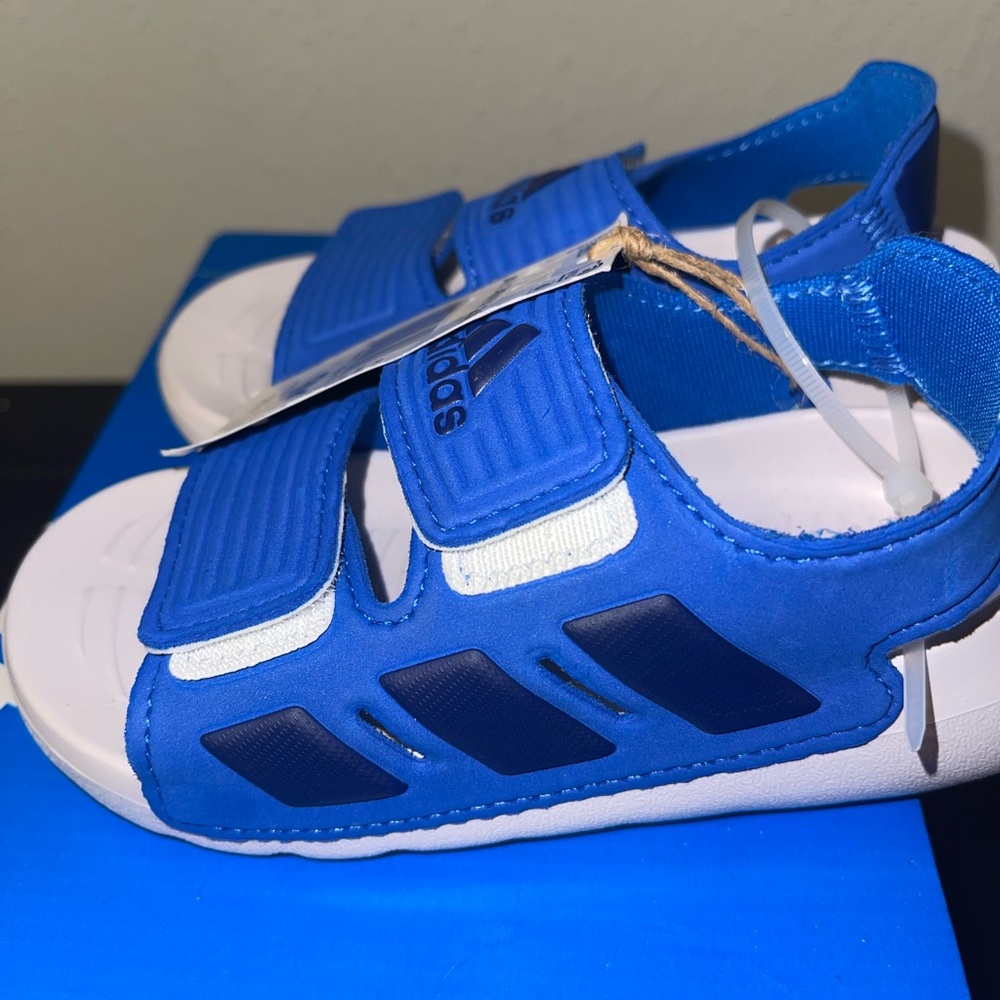 Adidas Alta Swim 2.0 Sandals Sz 9
